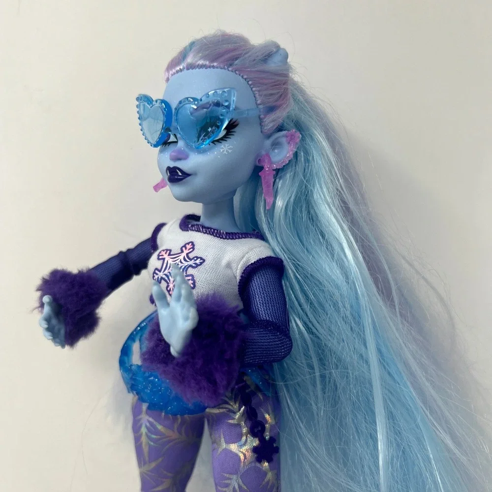 Monster High Abbey Bominable G3 Doll Blue‎ Purple WinMattelter Snowflake Fashion
